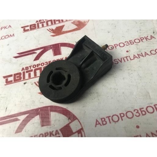 Кронштейн радиатора Fiat Doblo 1.9JTD 2006- 809061000